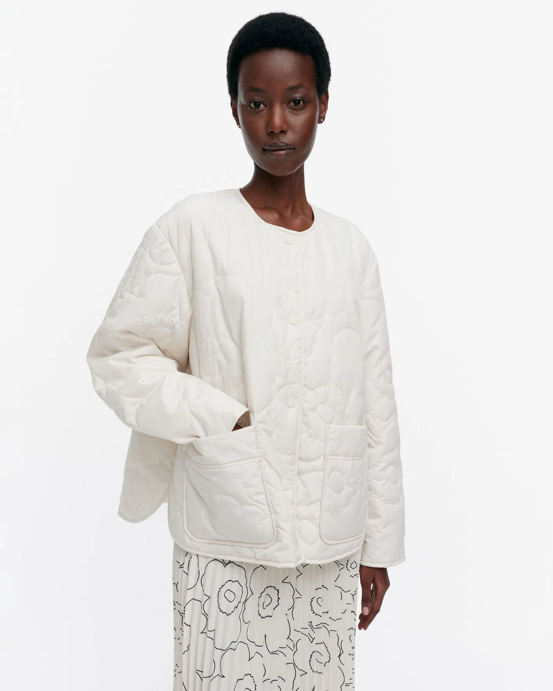 Kapseli Piirto Unikko Lightweight Quilted Jacket | White