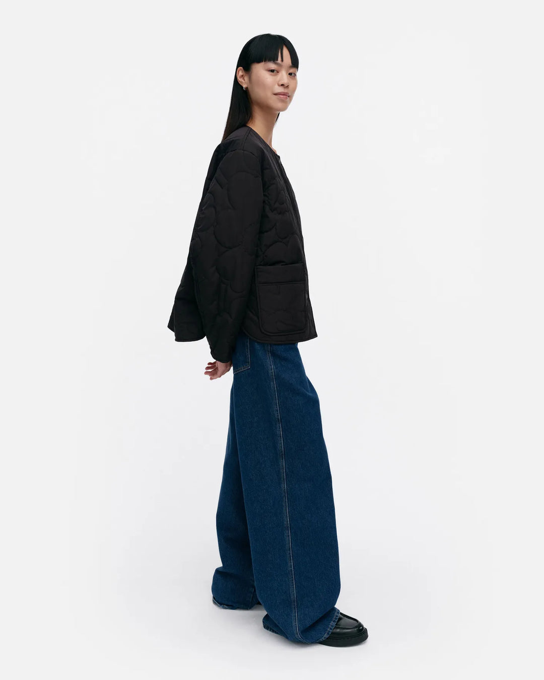 Kapseli Piirto Unikko Lightweight Quilted Jacket | Black