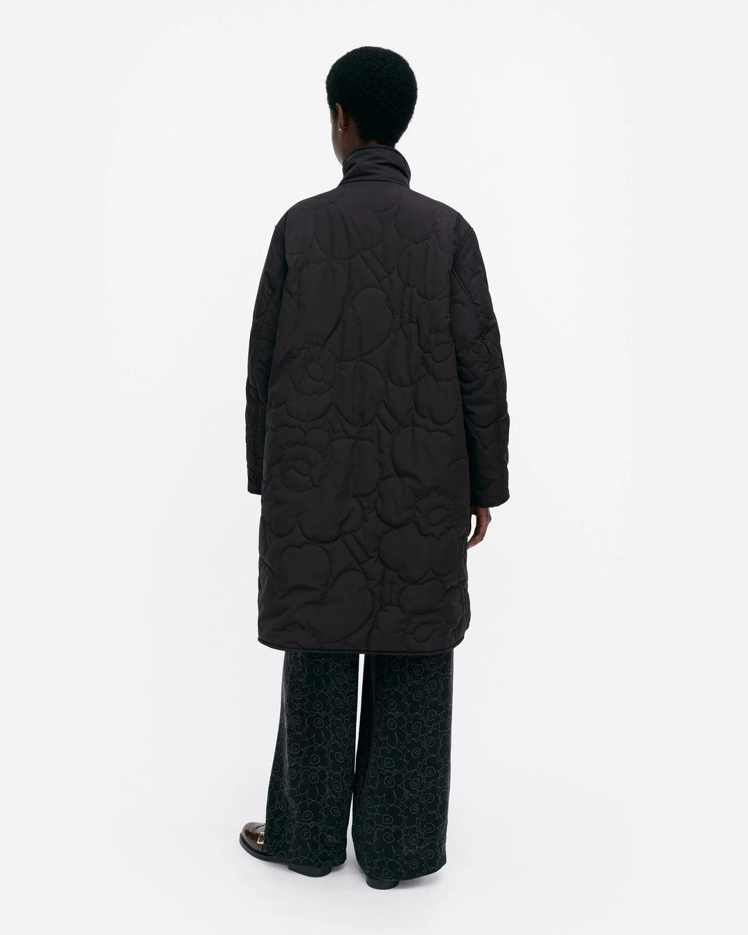 Keramika Piirto Unikko Lightweight Quilted Coat | Black