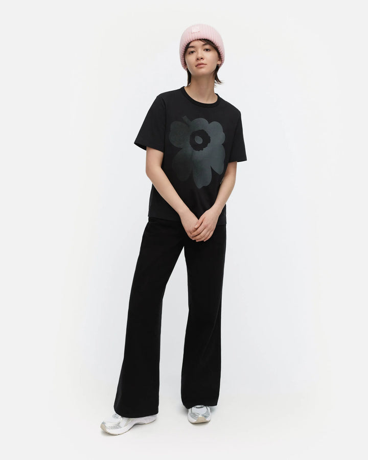 Erna Unikko Short Sleeve Boxy T-Shirt | Black, Grey
