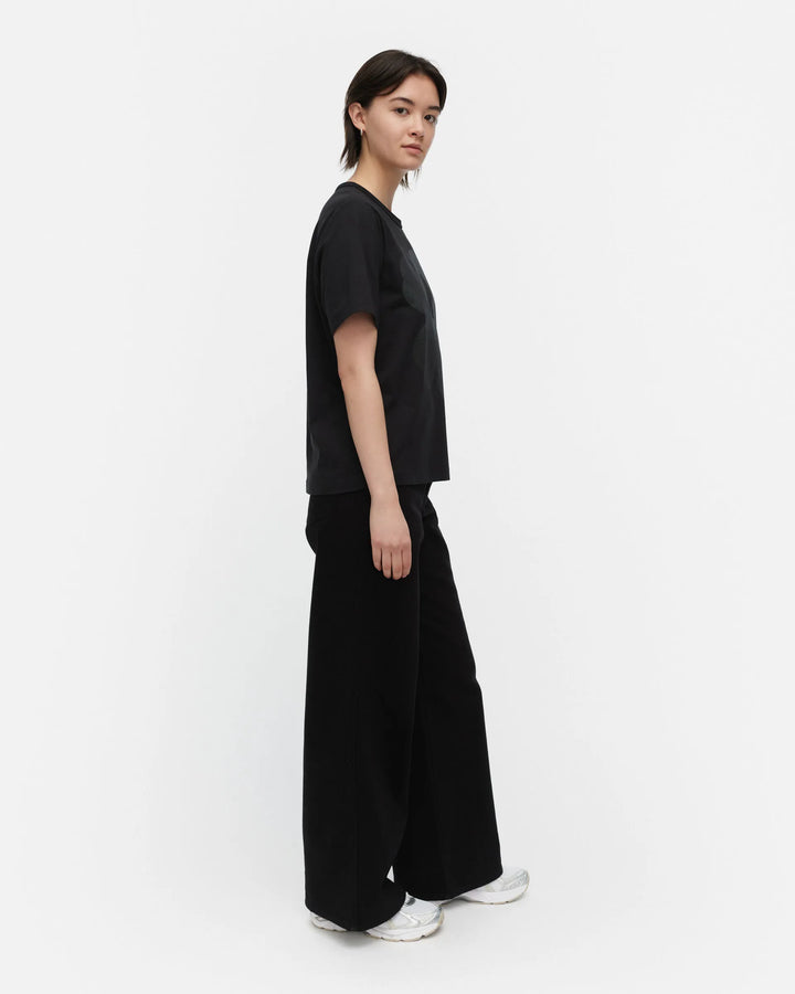 Erna Unikko Short Sleeve Boxy T-Shirt | Black, Grey