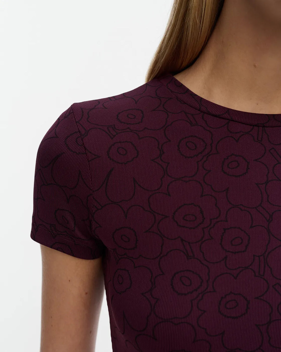 Suunta Piirto Unikko Fitter T-Shirt | Wine, Dark Blue