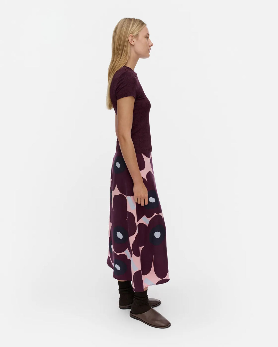 Suunta Piirto Unikko Fitter T-Shirt | Wine, Dark Blue