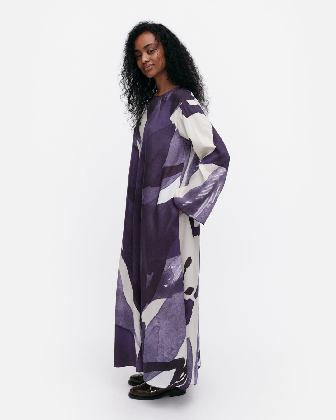 Fluidi Kylmänkukka Lyocell/Viscose Long Sleeve Dress | Violet, Off-white