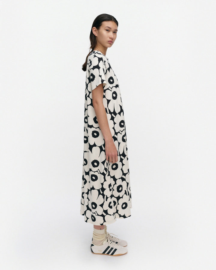 Pisteinen Pieni Unikko Jersey Dress | Black, White ,