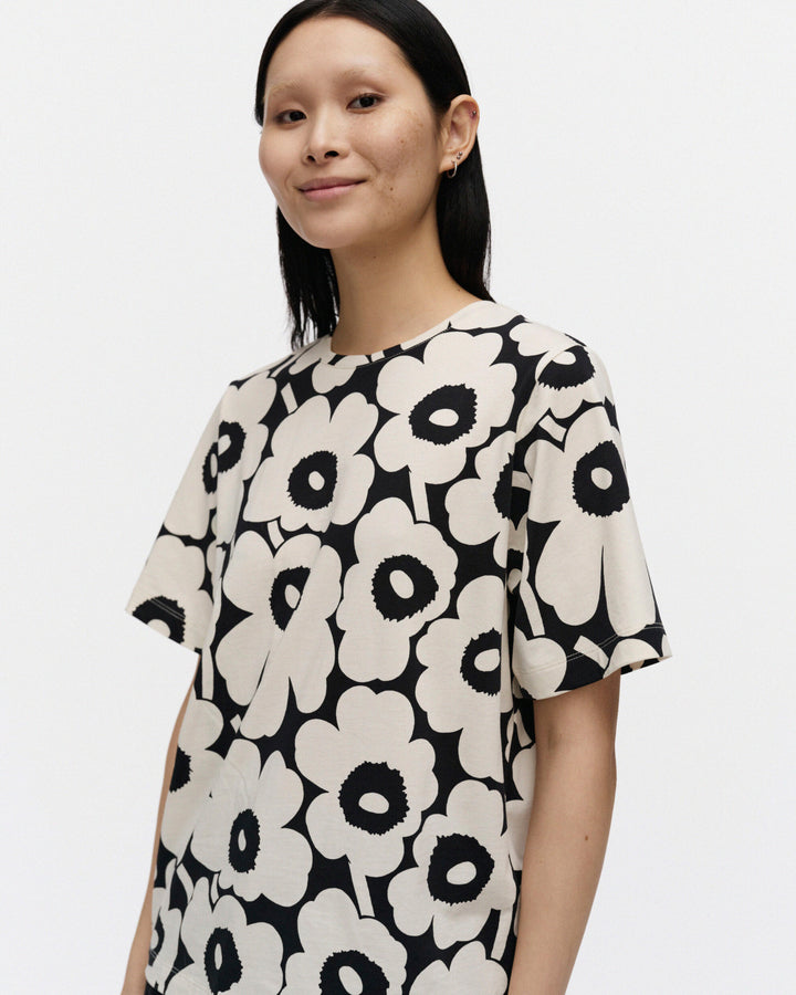Tunnit Unikko Cotton T | Black, White