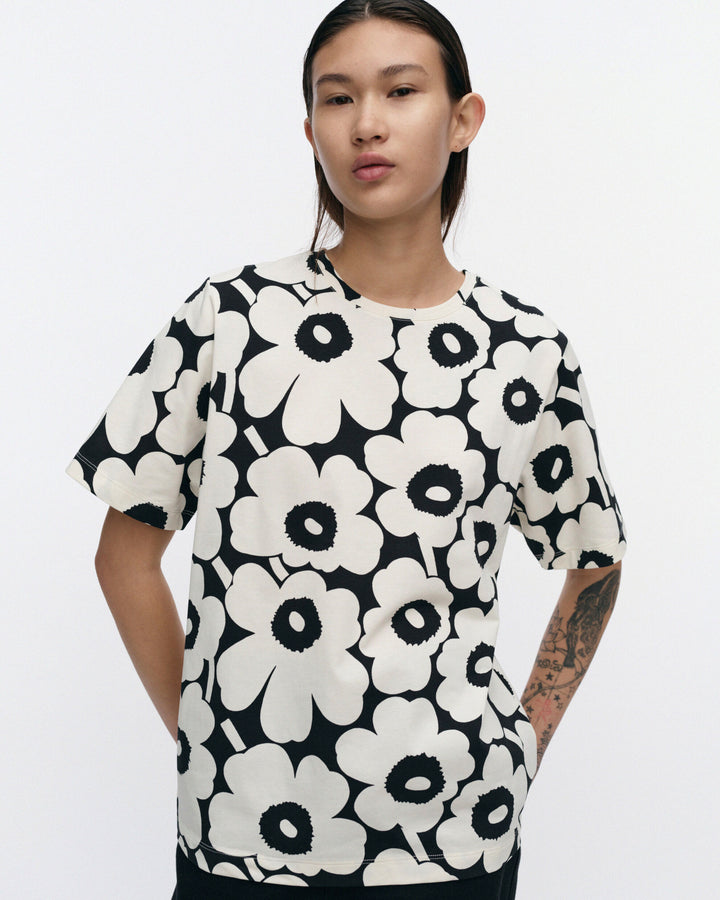Tunnit Unikko Cotton T | Black, White