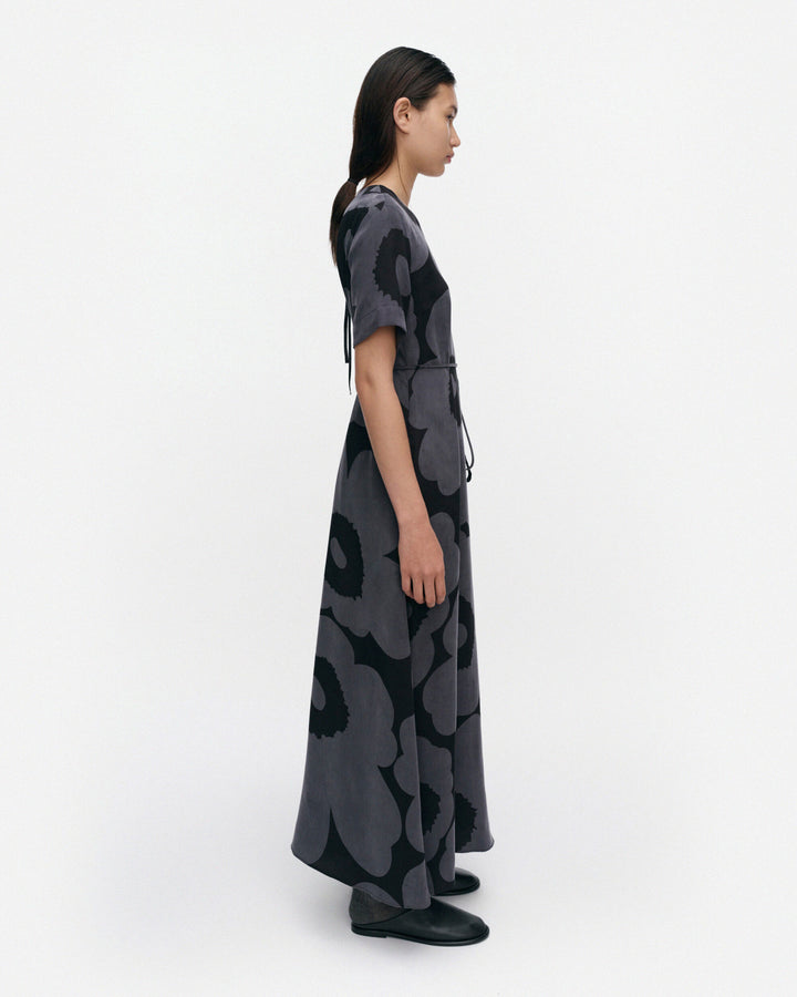 Taipale Unikko Short-Sleeve Maxi  Dress | Black, Blue Grey