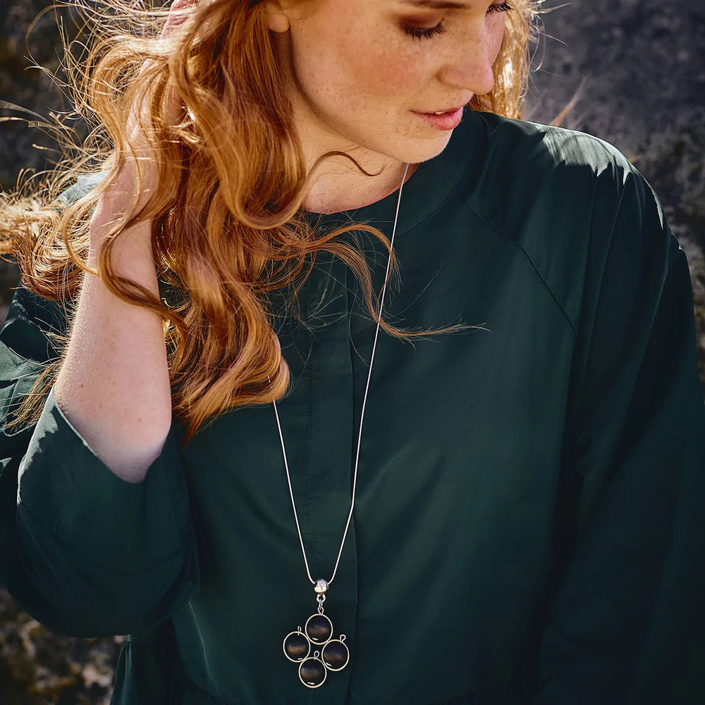 Aamukaste Necklace, Black/ Silver - pirkko. Aarikka