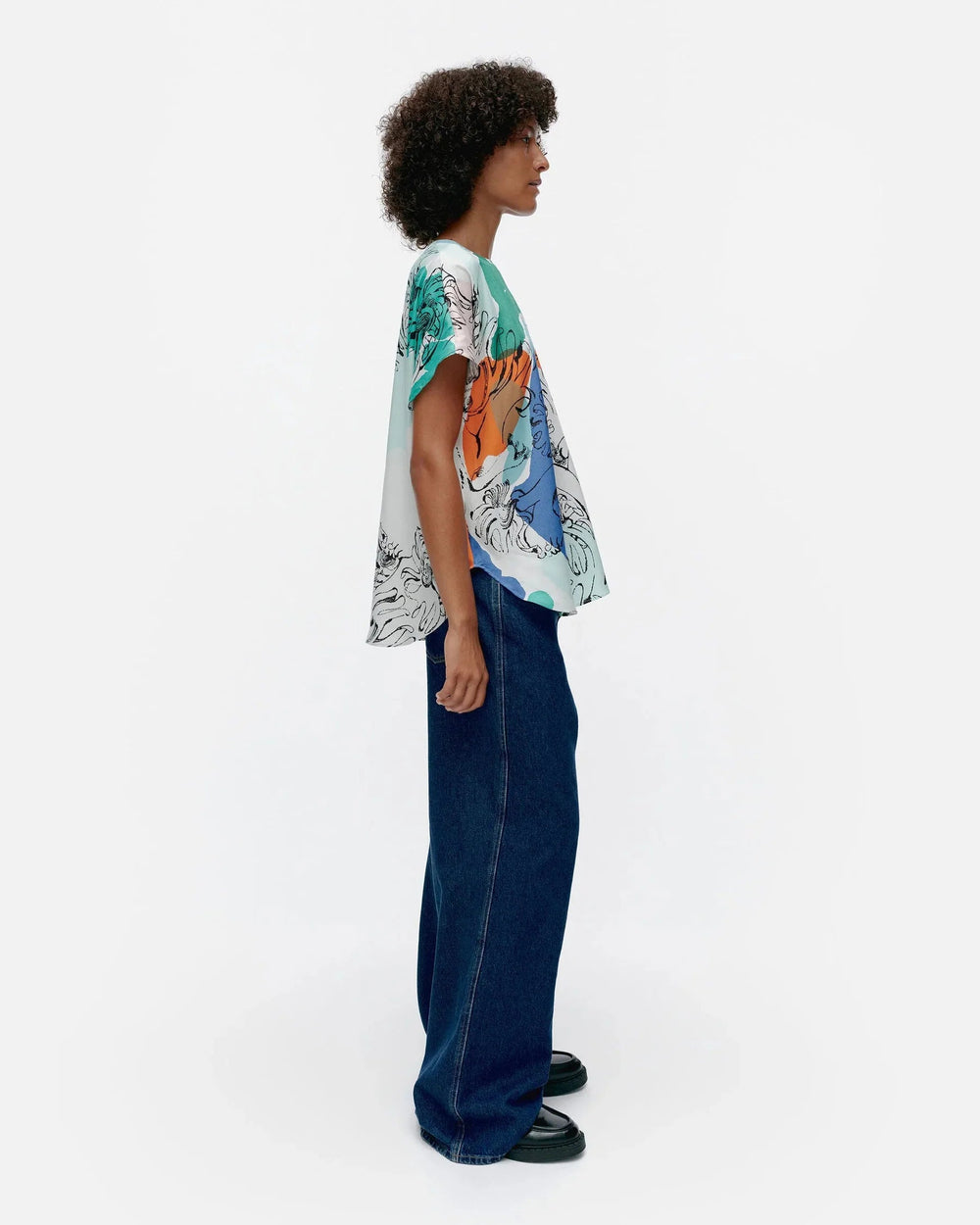 Herkkä Blombom Lyocell Blouse | White Blue Multi - pirkko. Marimekko