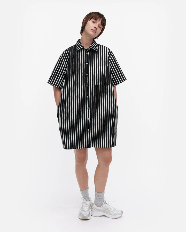Jokapoika Shortsleeve Dress | Black, White - pirkko. Marimekko