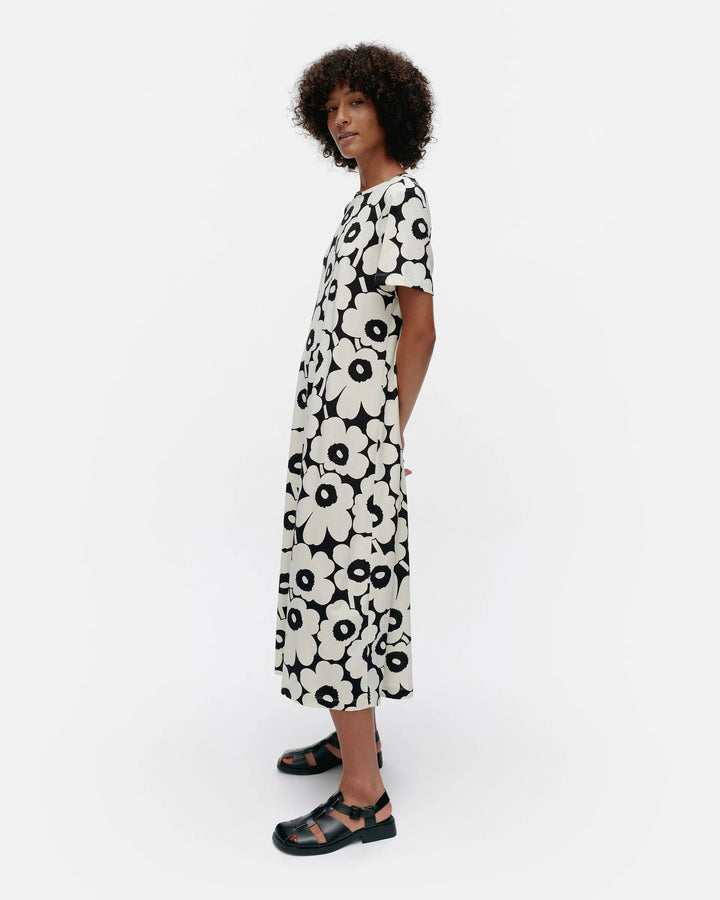 Marimekko | Pisteinen Unikko Jersey Dress | Black, White - pirkko. Marimekko