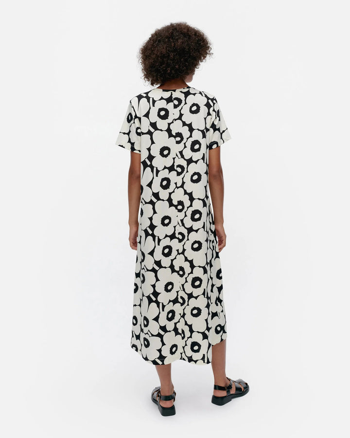 Marimekko | Pisteinen Unikko Jersey Dress | Black, White - pirkko. Marimekko
