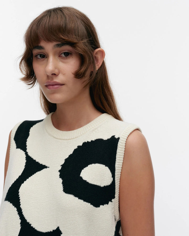 Päivä Unikko Cotton V - Neck Sweater | Black, White - pirkko. Marimekko
