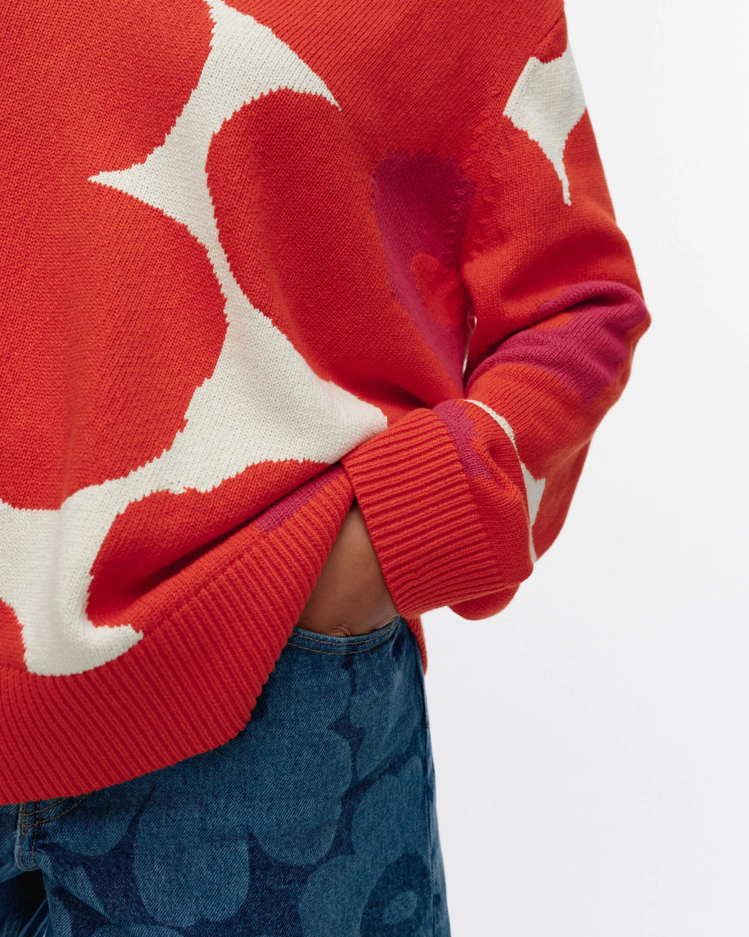 Päivä Unikko Cotton V - Neck Sweater | White, Orange, Fuchsia - pirkko. Marimekko