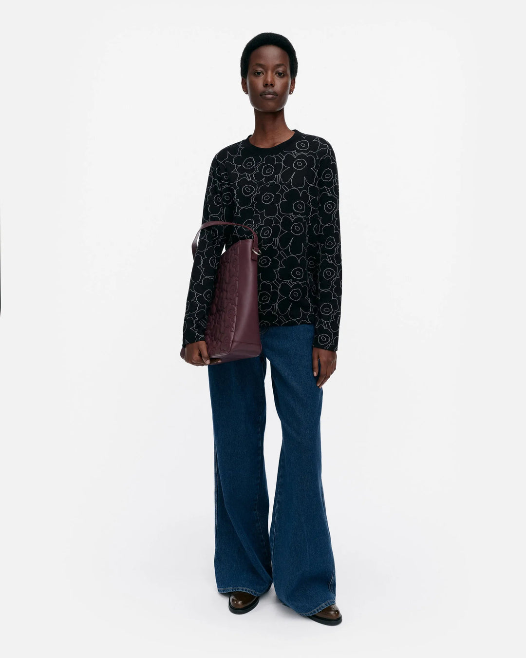 Marimekko Sekunti Long Sleeve Fitted T-Shirt | Black, Grey - pirkko. Marimekko Sekunti Long Sleeve Fitted T-Shirt | Black, Grey - pirkko.