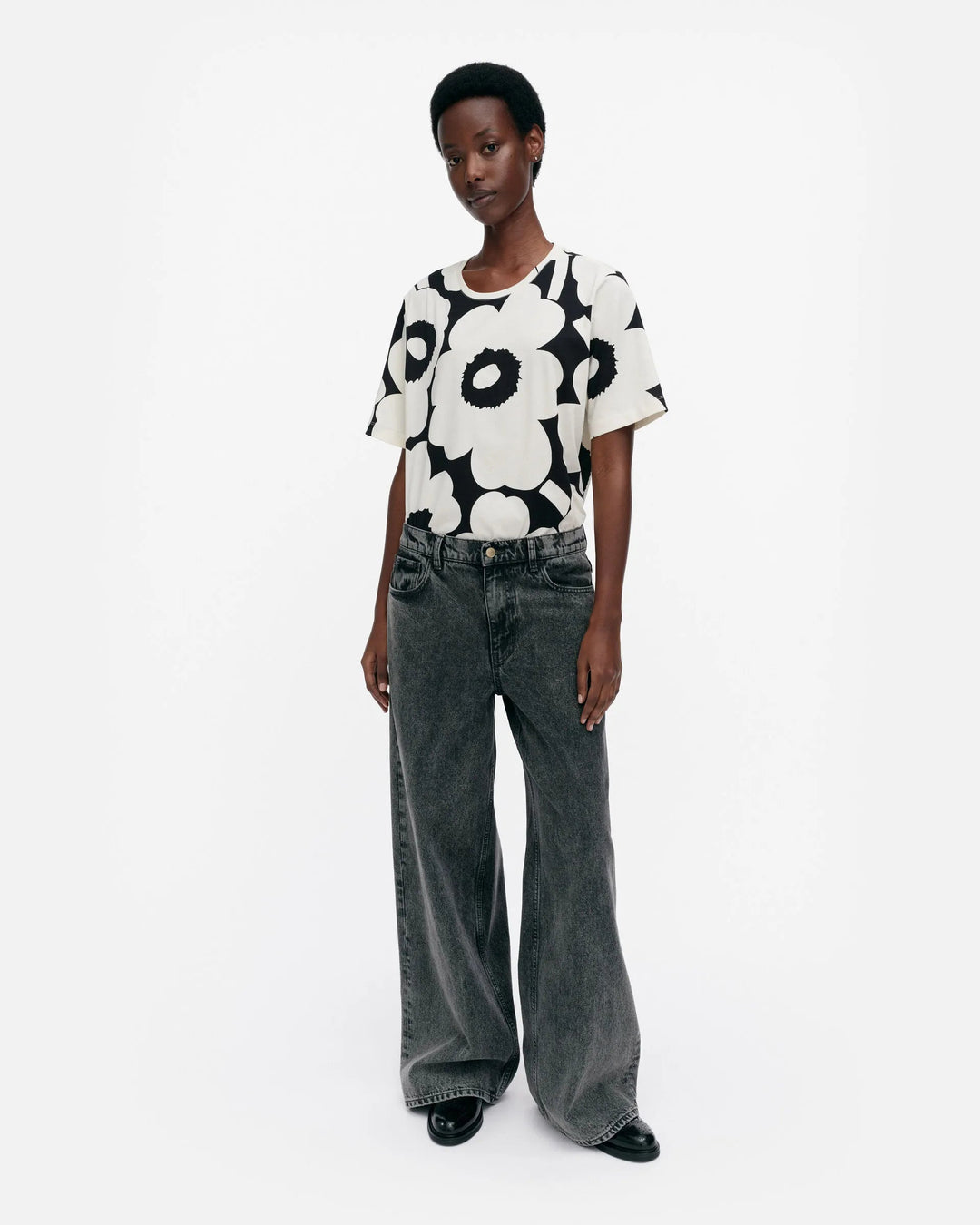 Tunnit Unikko Cotton T | Black, White - pirkko. Marimekko