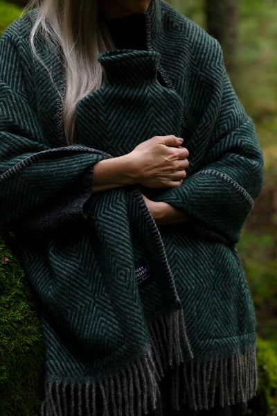 Maria Pocket Shawl, Forest Green/ Grey Herringbone